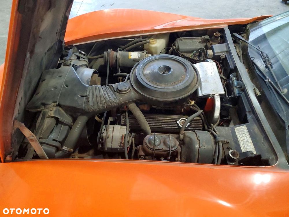 Chevrolet Corvette - 10