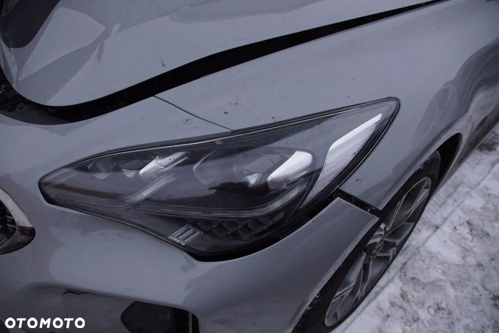 KIA STINGER GT 2018 3.3 GDI 370 KM 4X4 2018 123 TYŚ KM LAKIER C4S na części maska pas lampa zderzak błotnik drzwi klapa silnik skrzynia amortyzator półoś alternator rozrusznik led lusterko felga dyfer dyferencjał sterownik komputer moduł szyba - 15