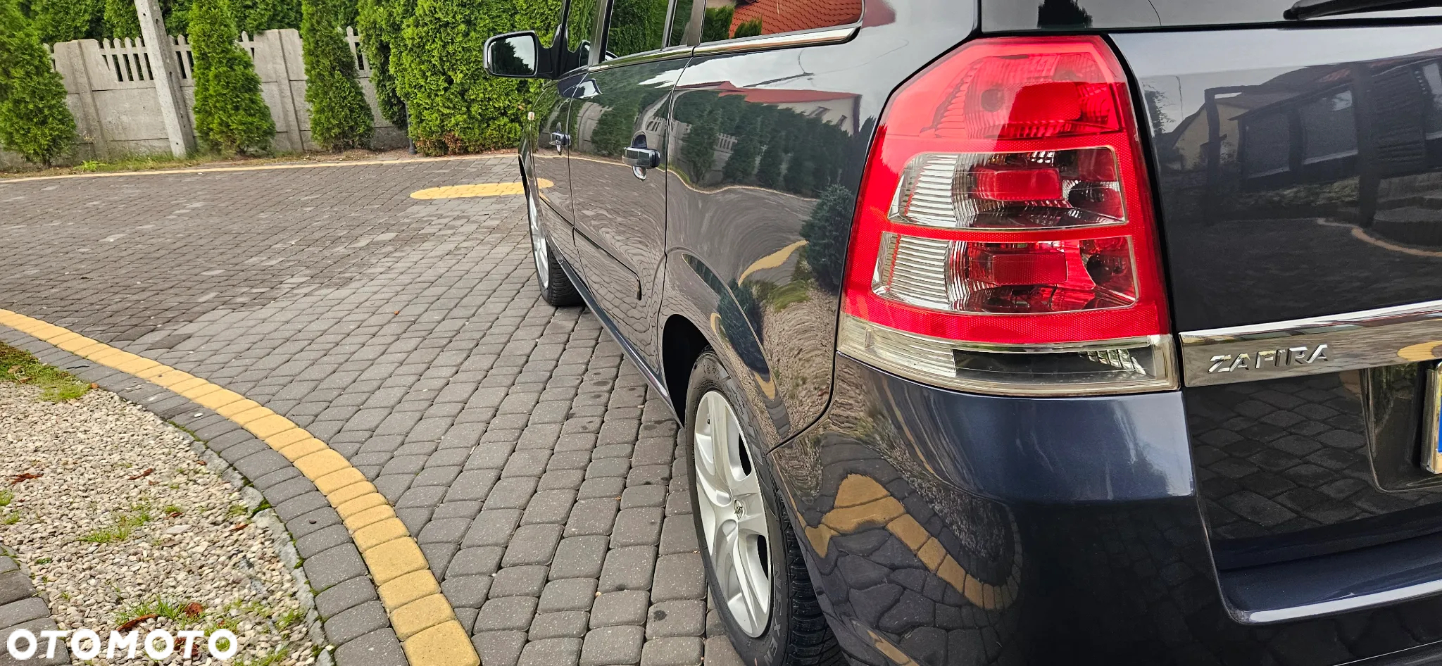 Opel Zafira 1.8 Design Edition - 18