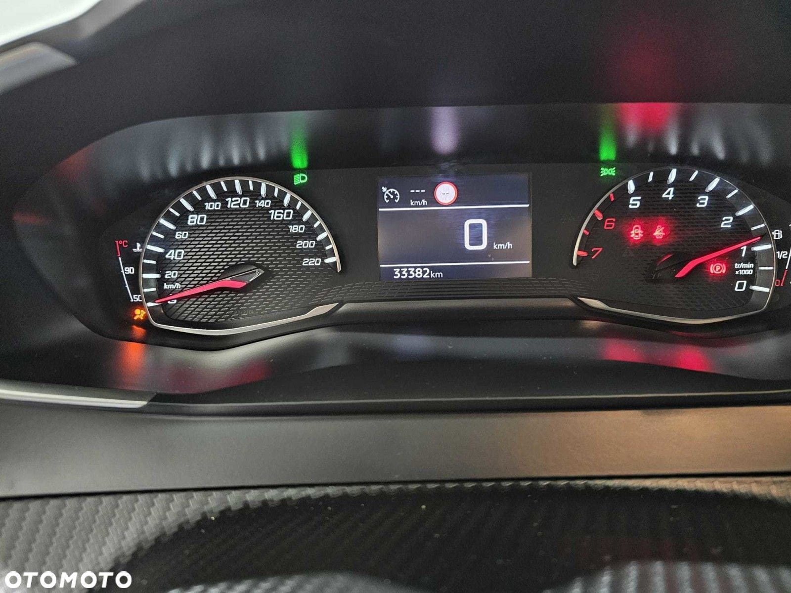 Peugeot 2008 - 14