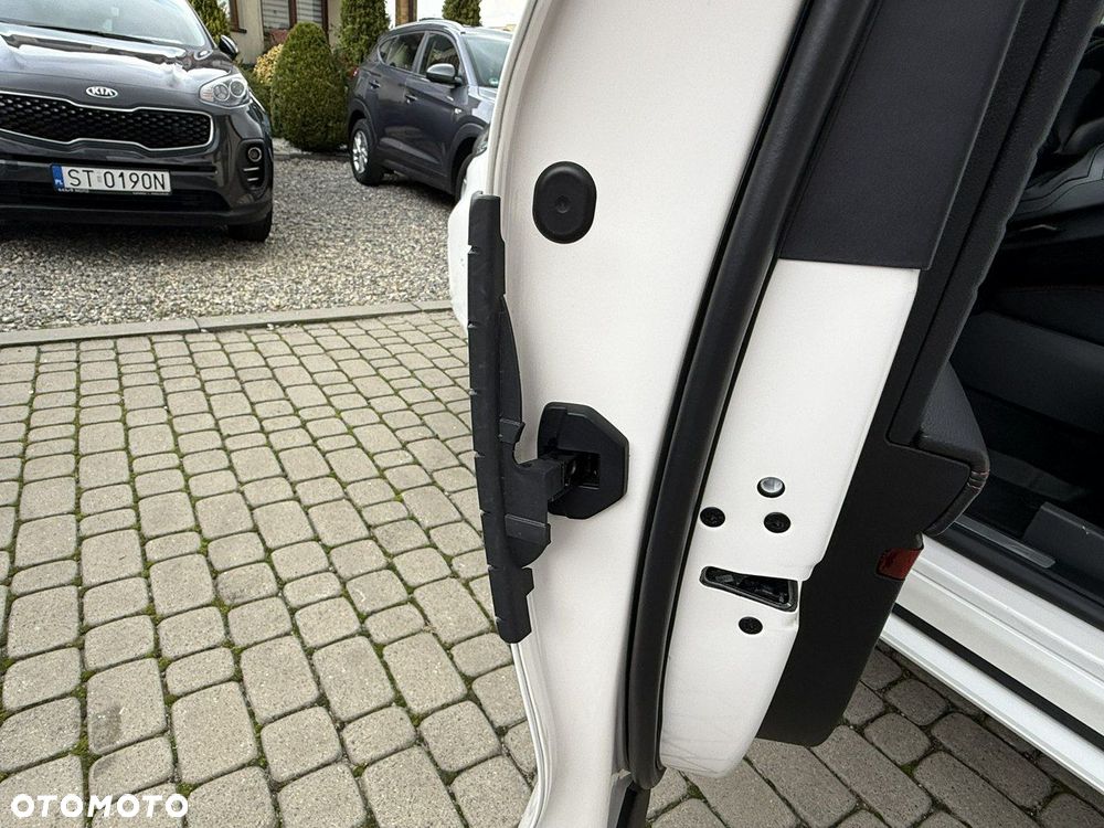 Ford Kuga - 35