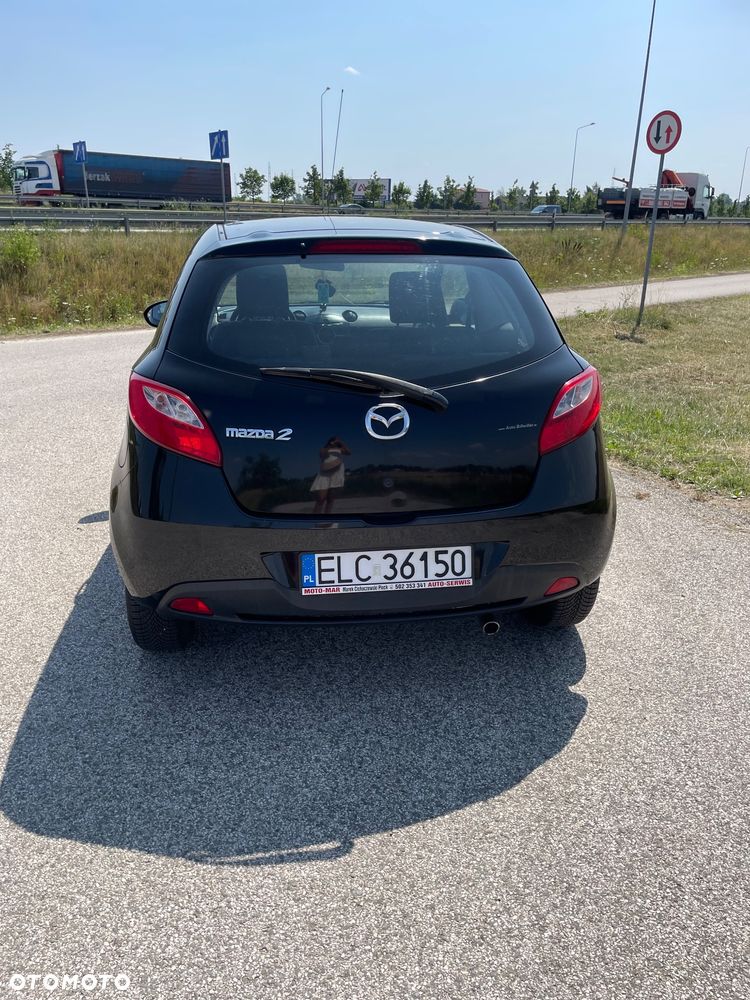 Mazda 2 - 5