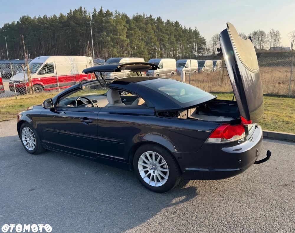 Volvo C70 2.0D Momentum - 3