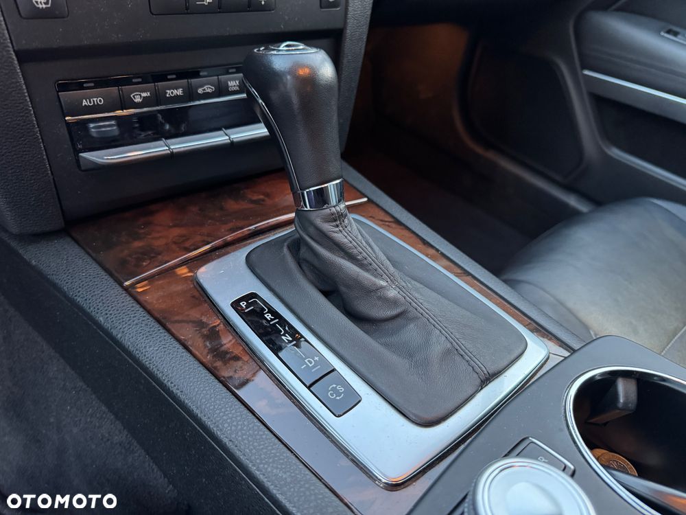 Mercedes-Benz Klasa E 350 7G-TRONIC - 29