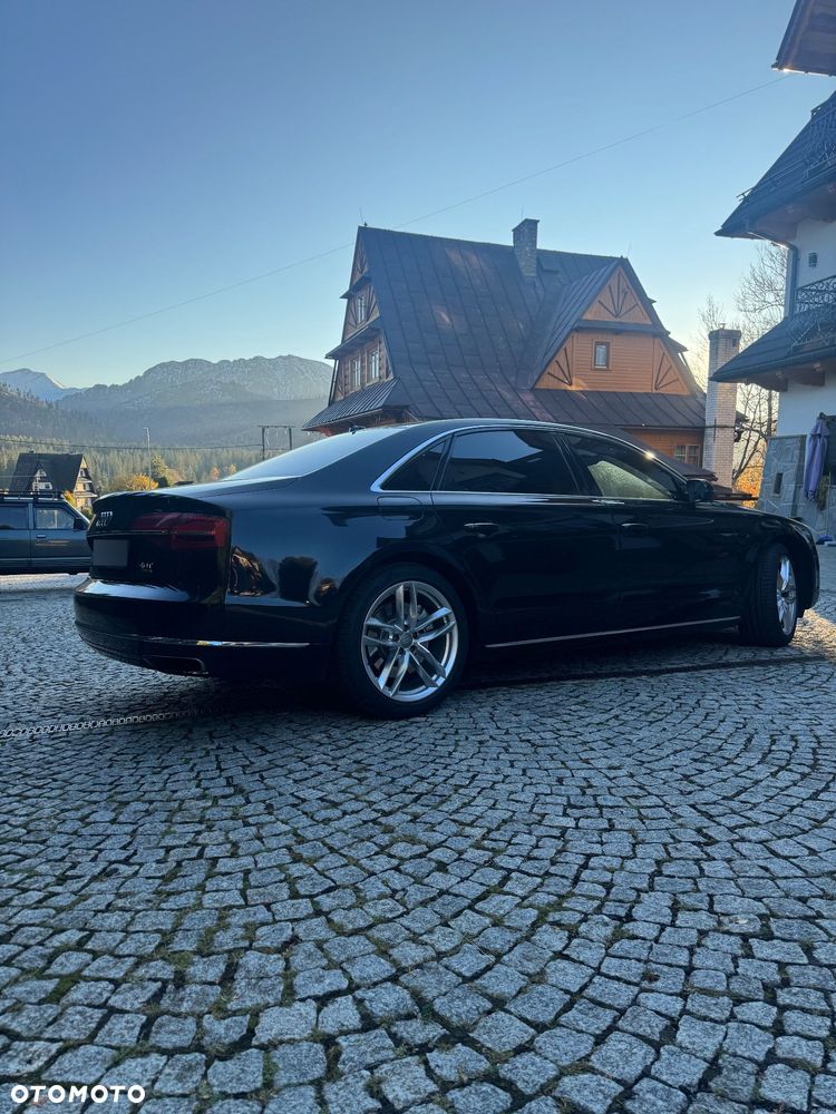 Audi A8 2015 photo 5