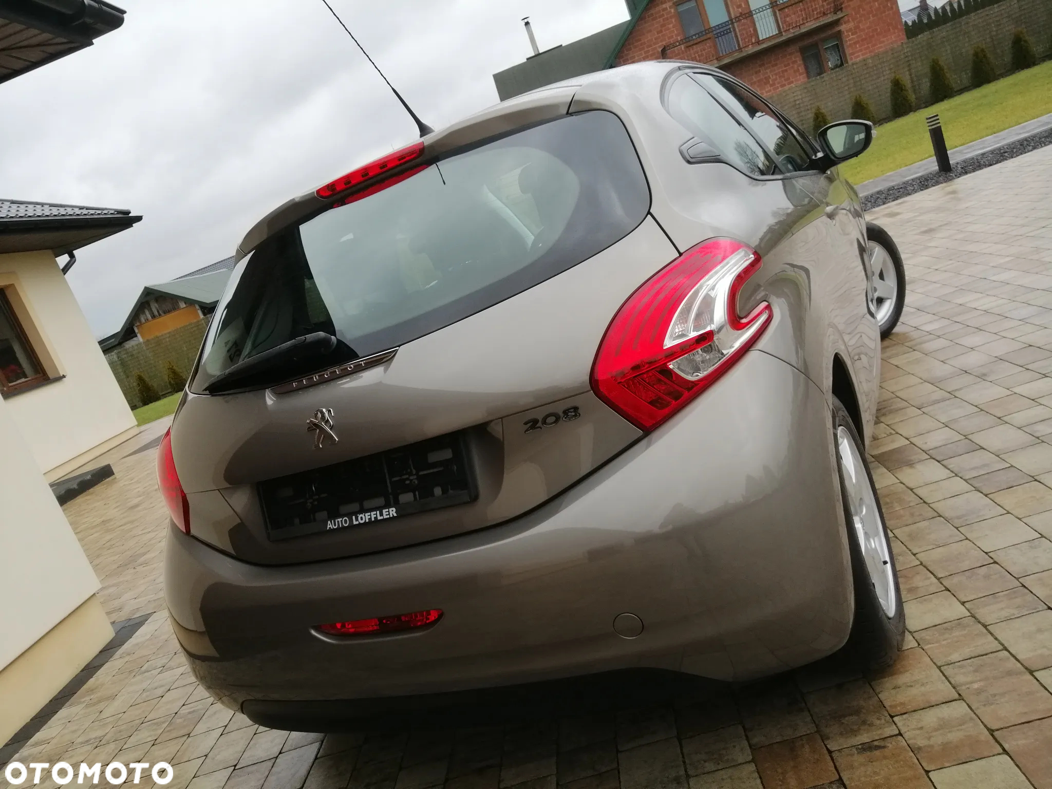 Opel Corsa 1.4 16V Active - 10