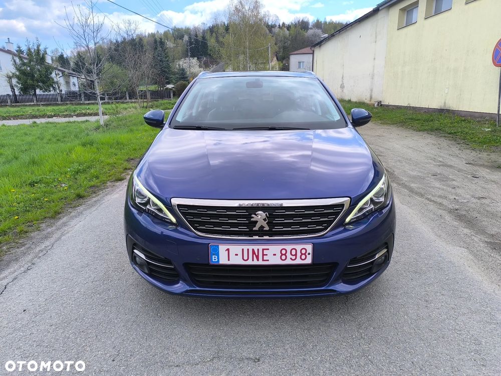 Peugeot 308 BlueHDi 130 Stop & Start Allure Business-Paket - 8