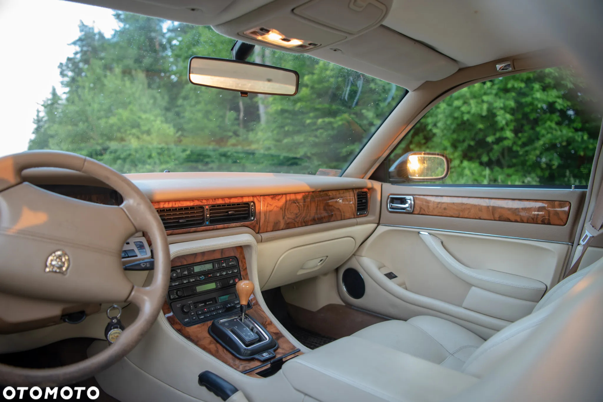 Jaguar XJ - 5