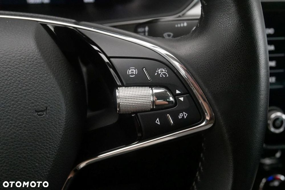 Skoda Superb 2.0 TSI Style DSG - 27