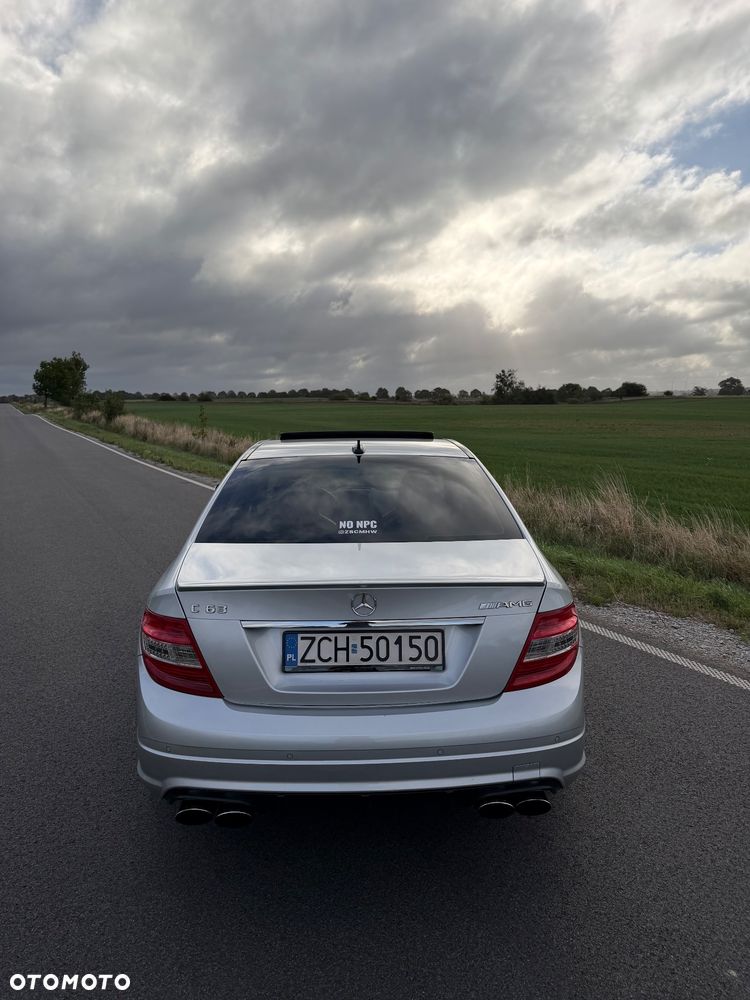 Mercedes-Benz Klasa C 63 AMG 7G-TRONIC - 4