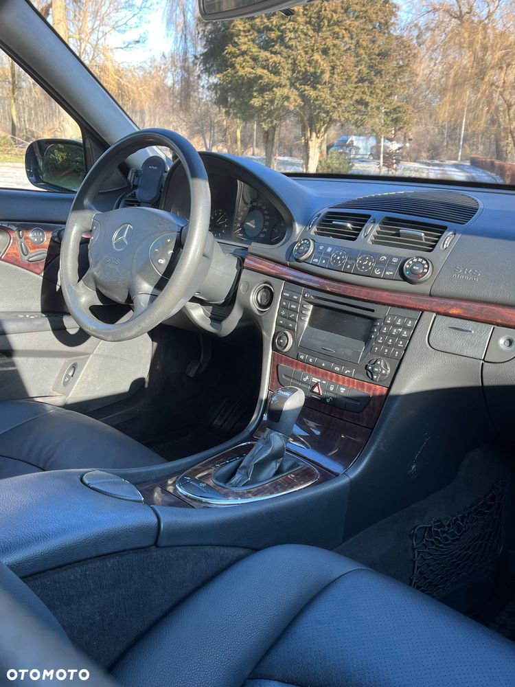 Mercedes-Benz Klasa E 220 CDI Automatik Classic - 22