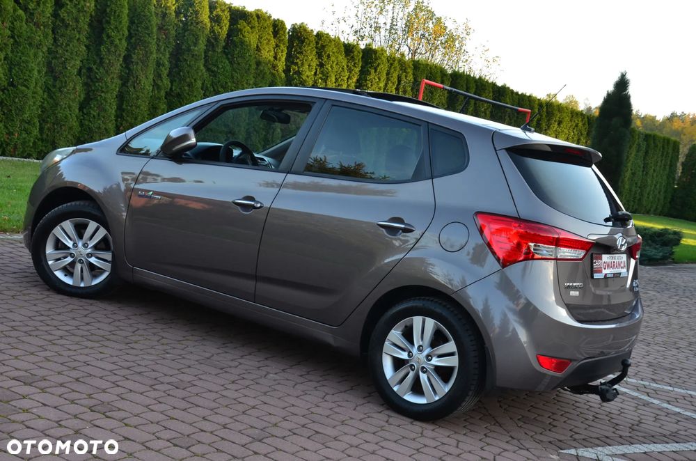 Hyundai ix20 1.6 Premium blue - 11