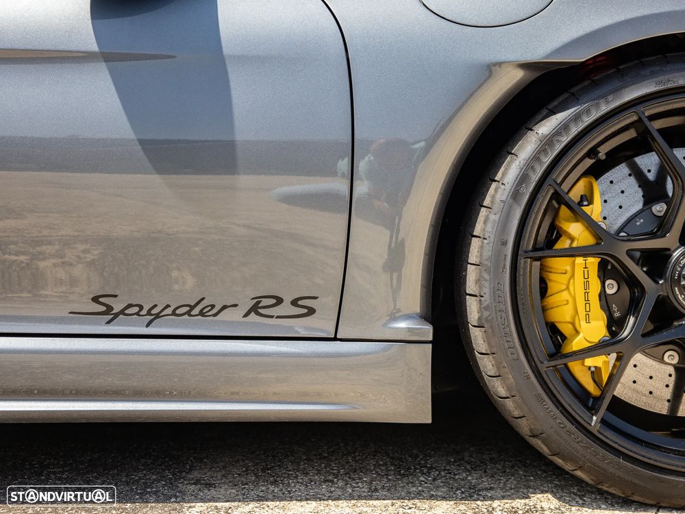 Porsche 718 Spyder - 27