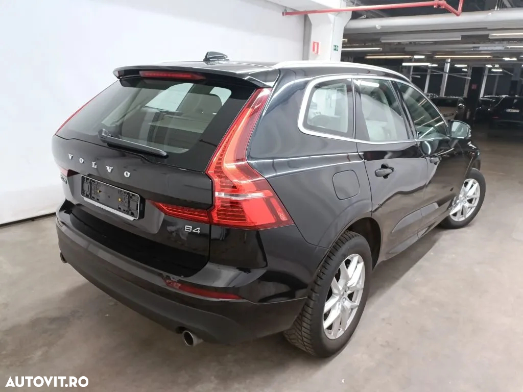 Volvo XC 60 B4 D Geartronic Momentum - 4