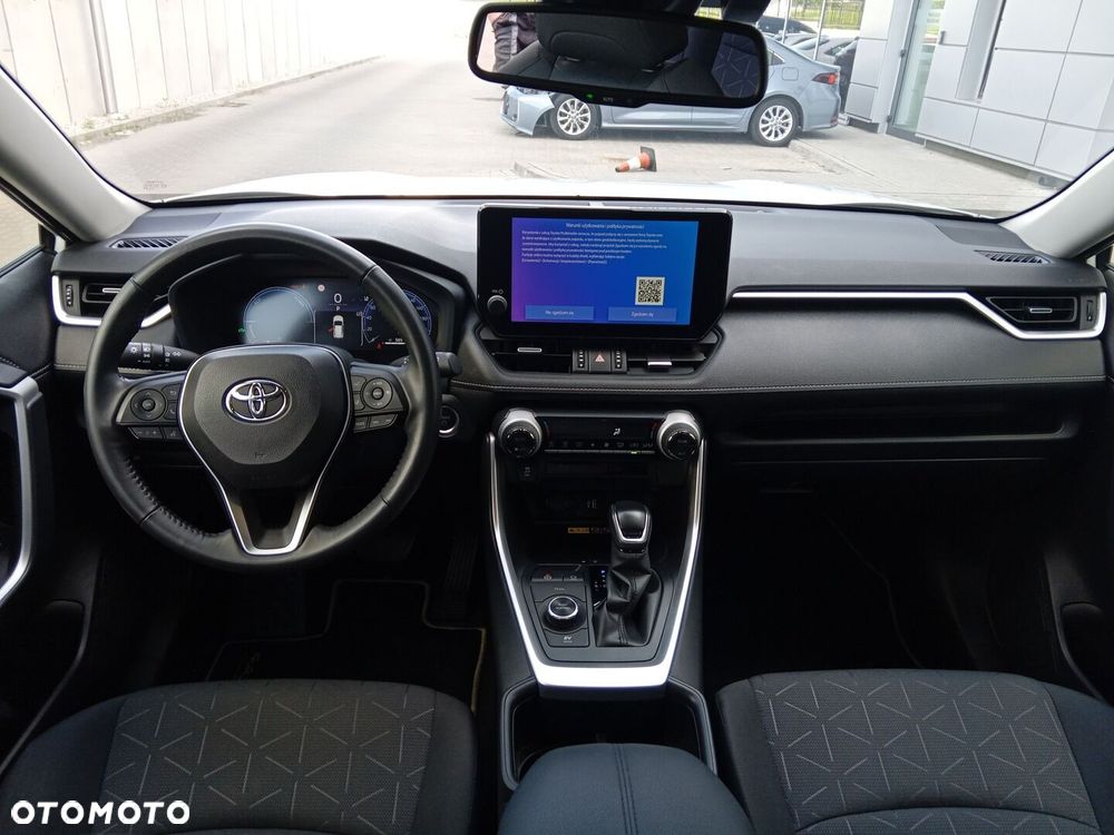 Toyota RAV4 - 16