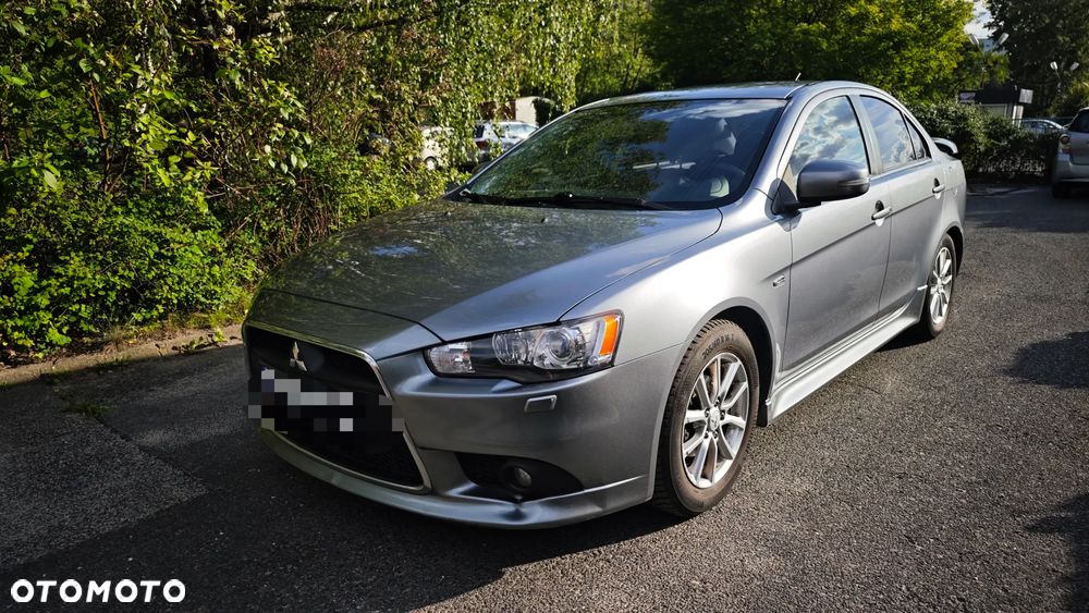 Mitsubishi Lancer 1.6 Inform - 2