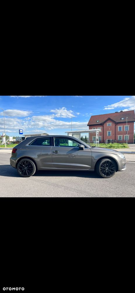 Audi A3 3-drzwiowe 1.6 TDI S tronic Attraction - 3