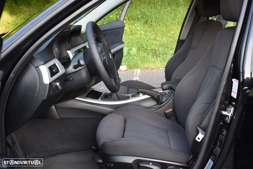 BMW 318 d Navigation Sport - 7