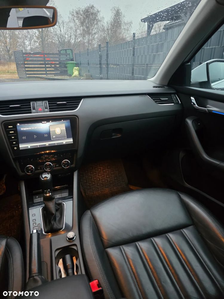 Skoda Octavia 1.6 TDI DSG Premium Edition - 29