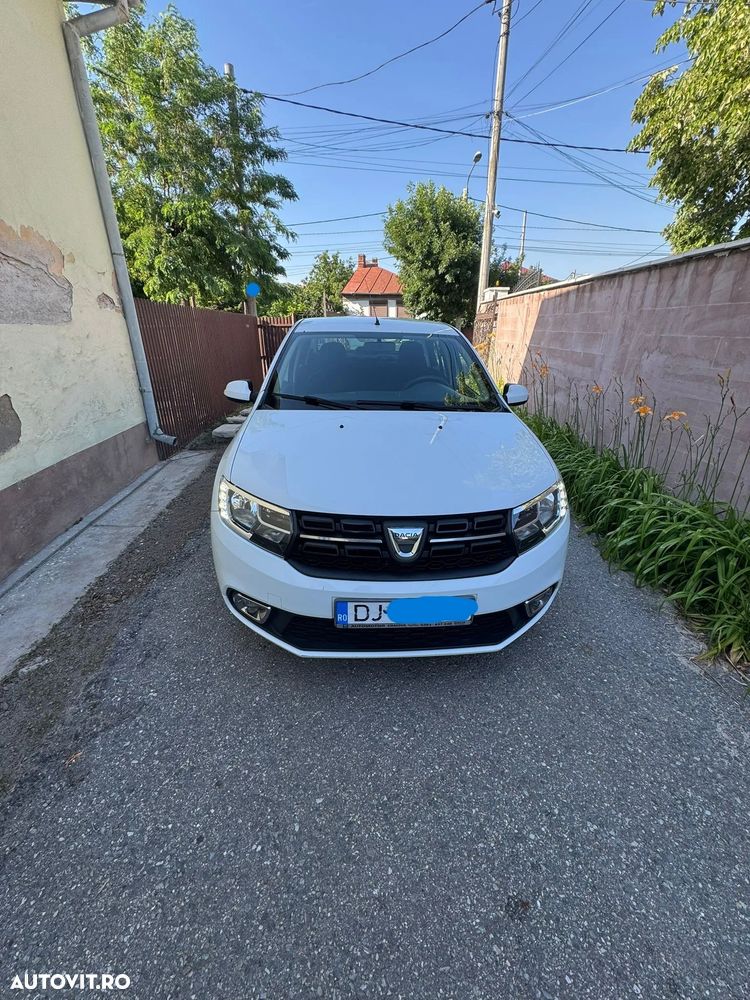 Dacia Logan 0.9 90CP Laureate - 1