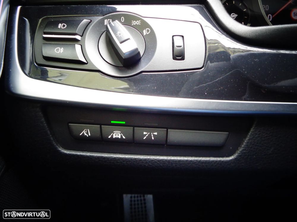 BMW 520 d Pack M Auto - 27