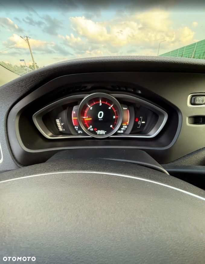 Volvo V40 D2 Summum - 13