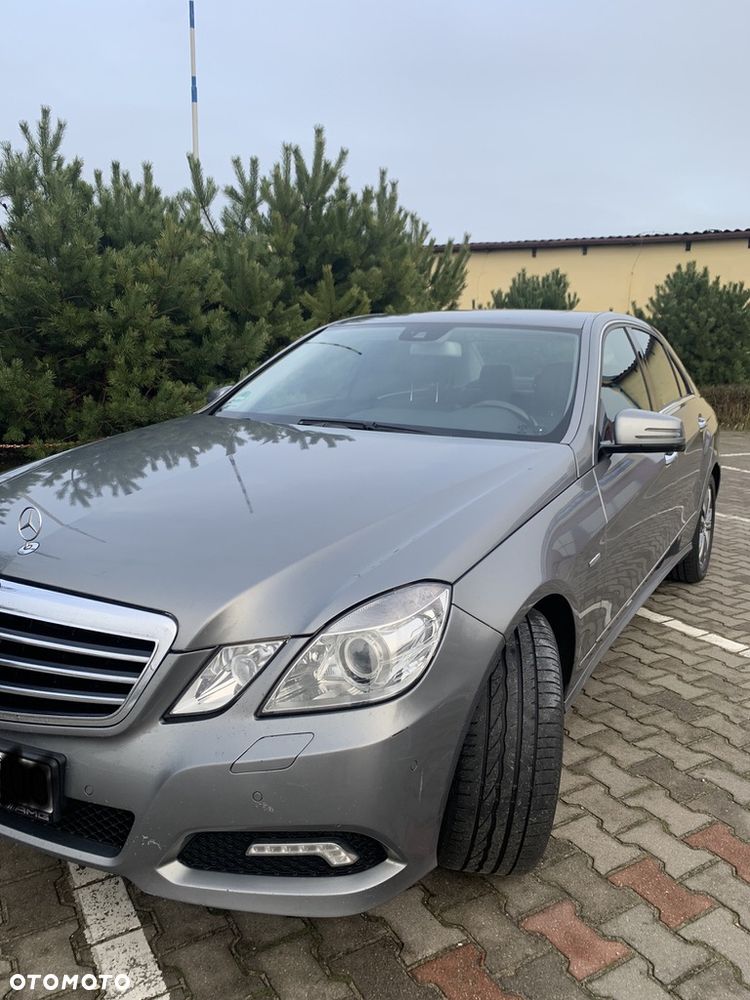 Mercedes-Benz Klasa E 350 CDI BlueEff Avantgarde - 16