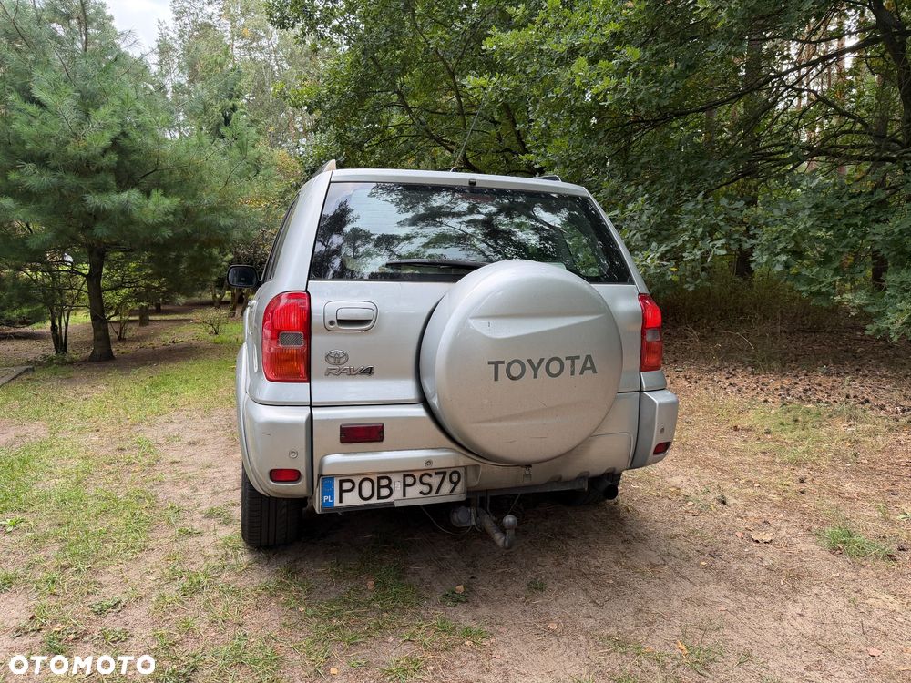 Toyota RAV4 D-4D 4x4 Sol - 3