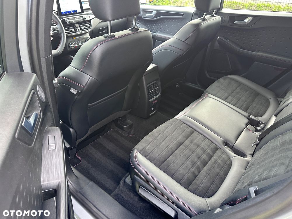 Ford Kuga - 13