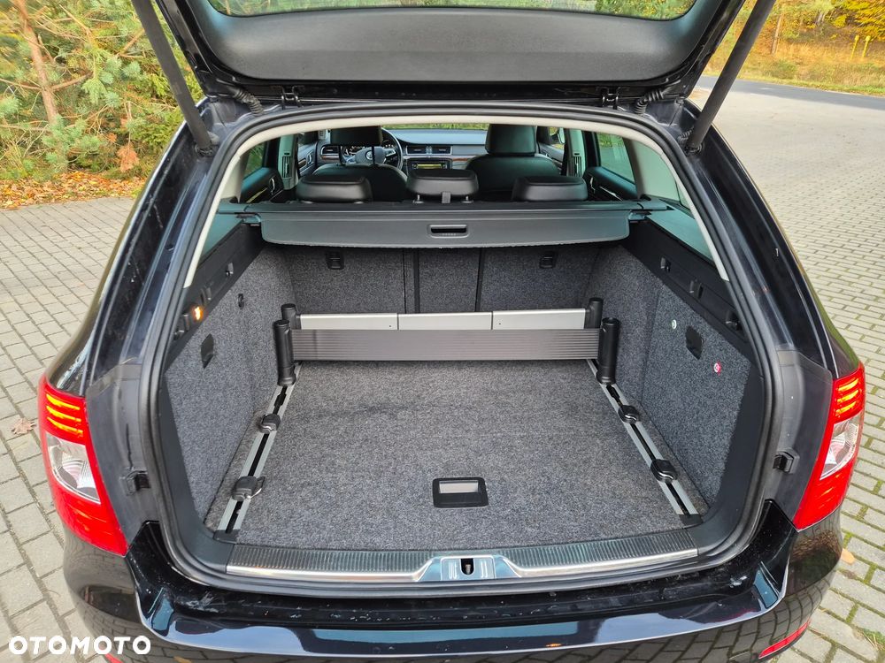 Skoda Superb Combi 2.0 TDI DSG Exclusive - 28