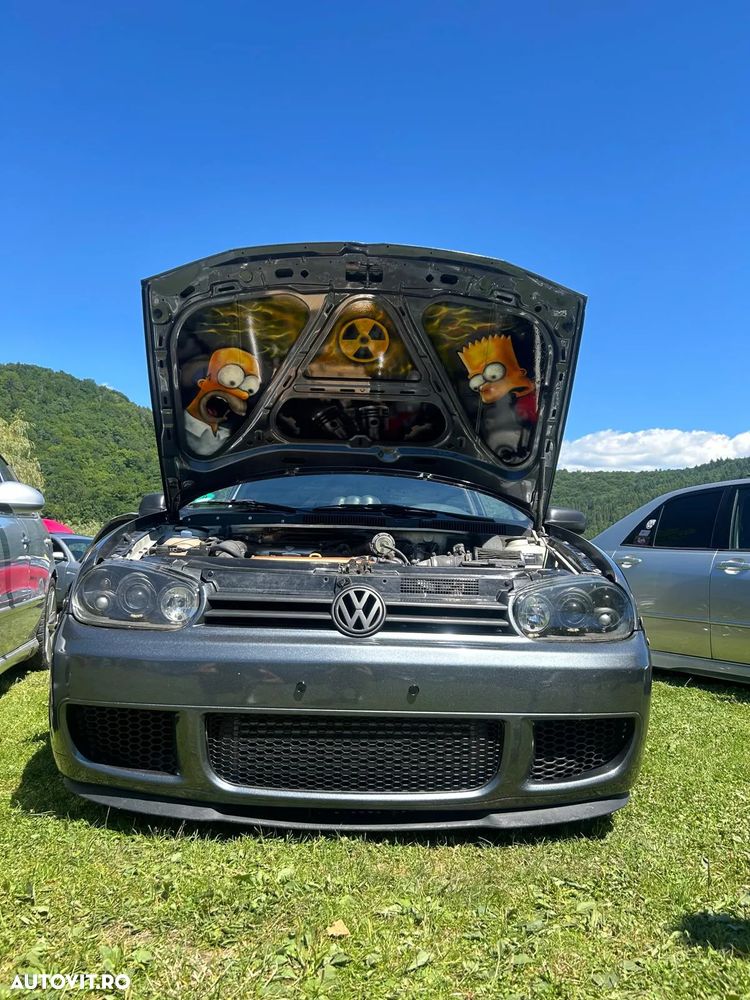Volkswagen Golf 1.8 GTI - 7