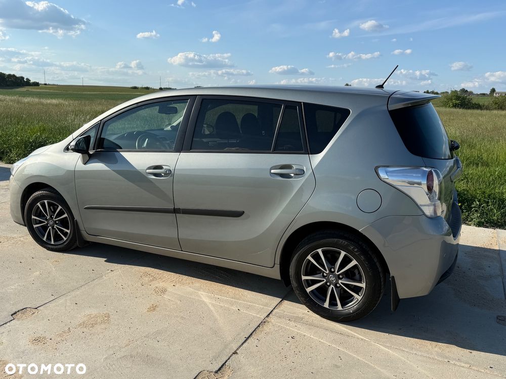 Toyota Verso 2.0 D-4D 5-Sitzer Executive - 15