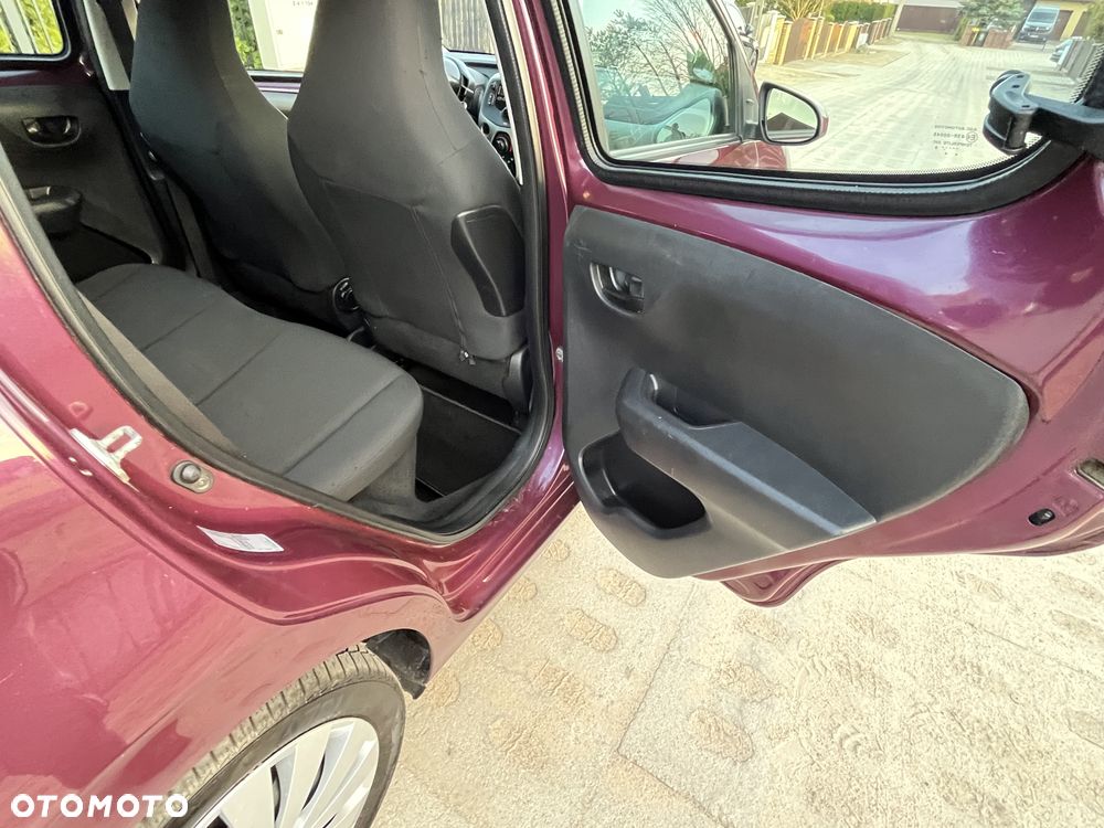Peugeot 108 - 11