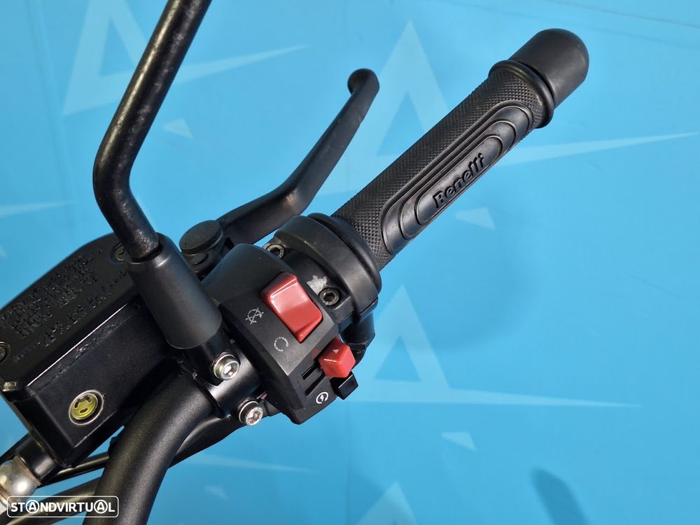 Benelli Leoncino 500 - 9