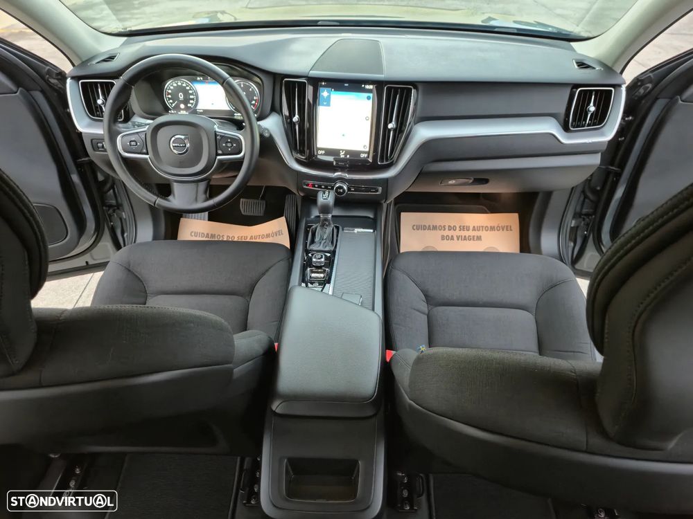 Volvo XC 60 2.0 D4 Momentum Geartronic - 19