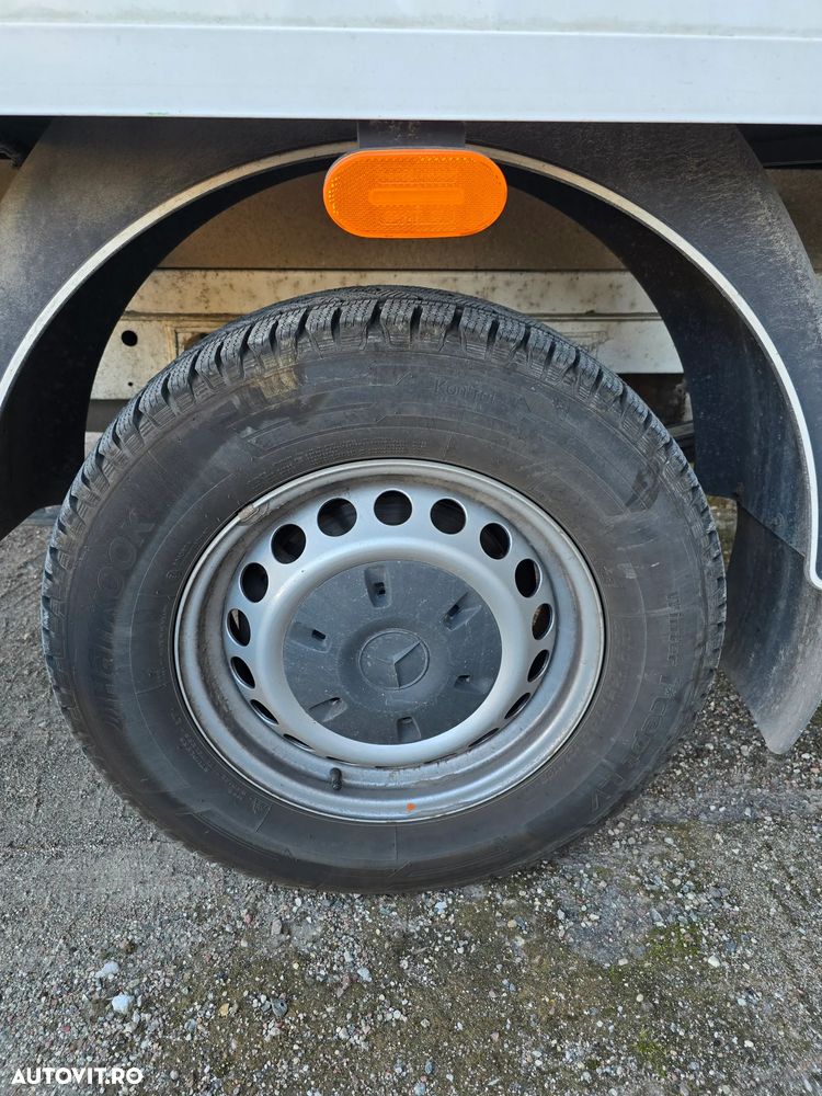 Mercedes-Benz Sprinter - 21