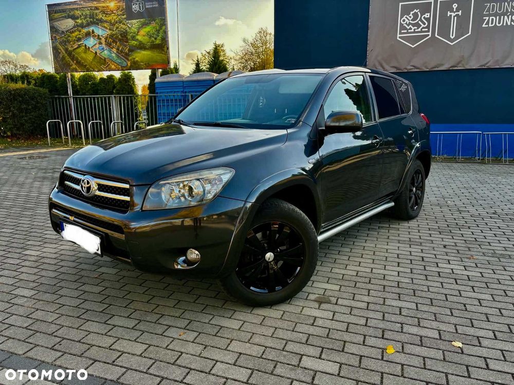 Toyota RAV4 - 4