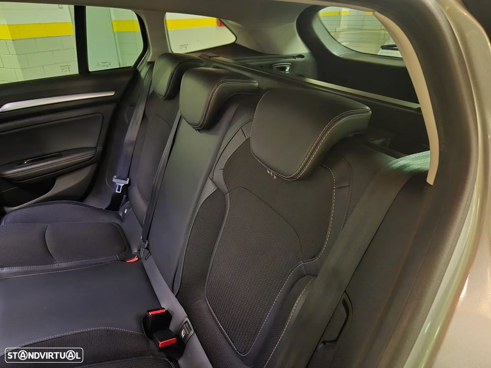 Renault Mégane Sport Tourer BLUE dCi 115 EDC INTENS - 35