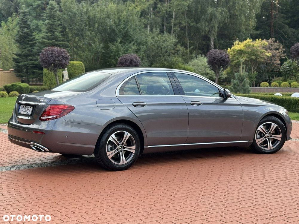 Mercedes-Benz Klasa E - 11