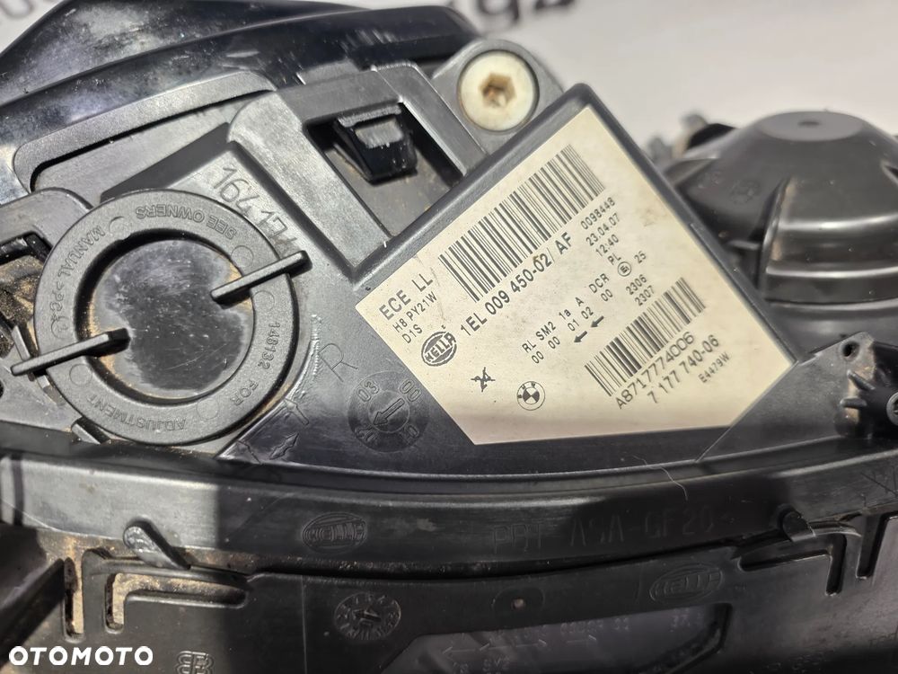 BMW E60 / E61 07- LIFT PRAWY BI-XENON NIESKRĘTNY BLACK PRAWA LAMPA PRZEDNIA PRZÓD , NR 7177740 / 7177740-06 / A8717774006 , NR AUKCJI LPP189 - 16