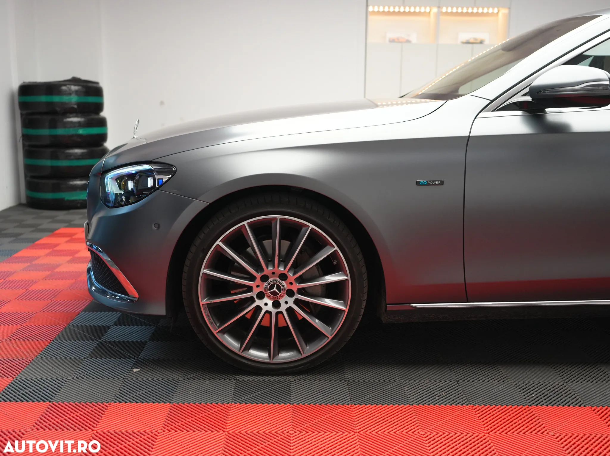 Mercedes-Benz E 300e 9G-TRONIC - 6