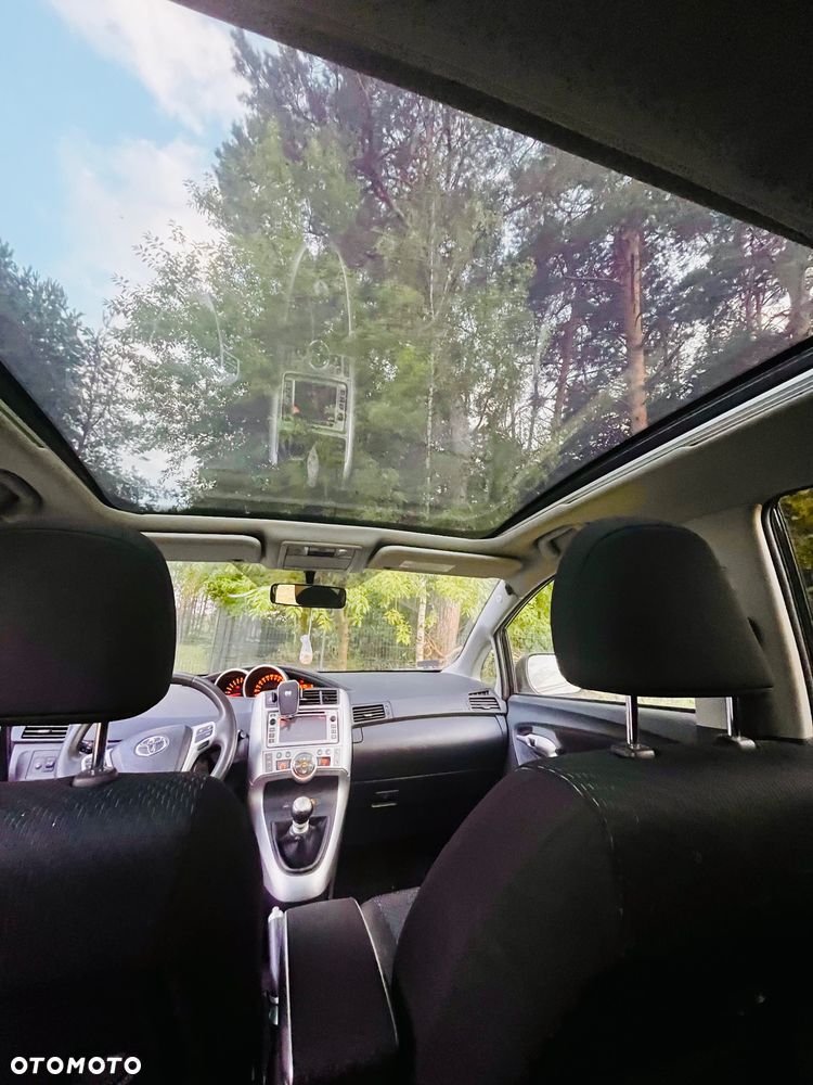 Toyota Verso 1.8 Premium EU5 - 12