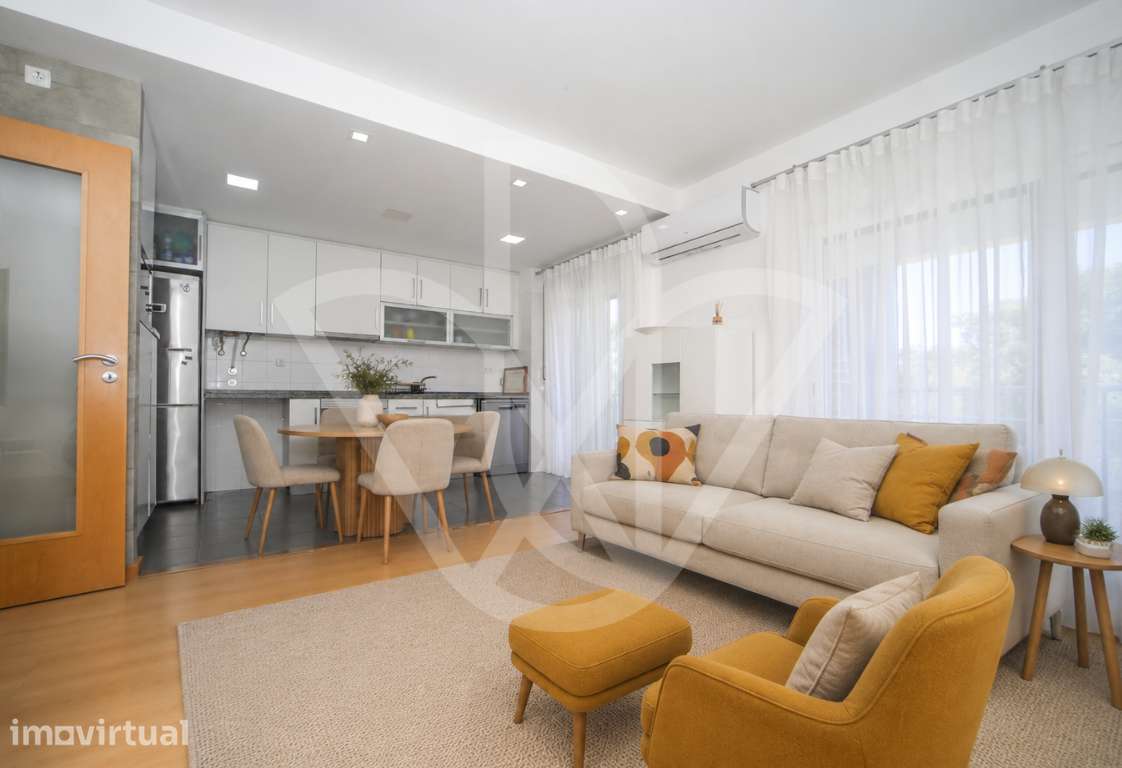 Apartamento T2 com Suíte, Varanda e 2 Lugares de Estacionamento - Grande imagem: 5/36