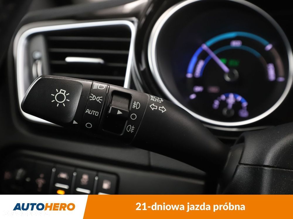 Kia Ceed - 34