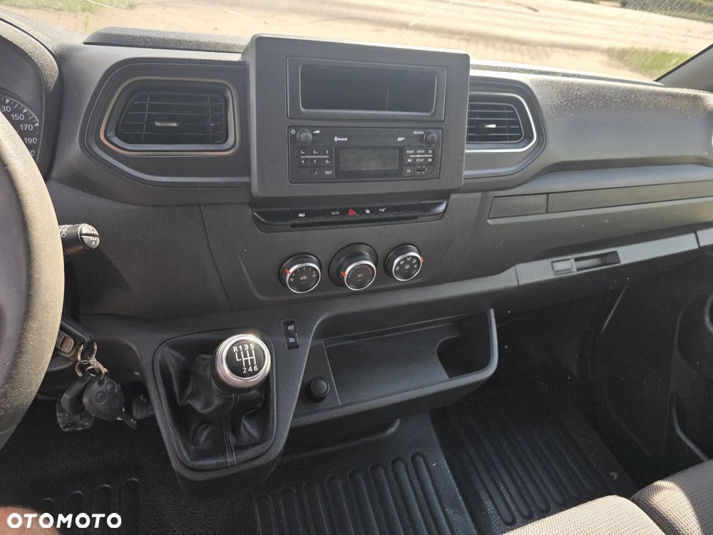 Renault Master L2H2 - 13