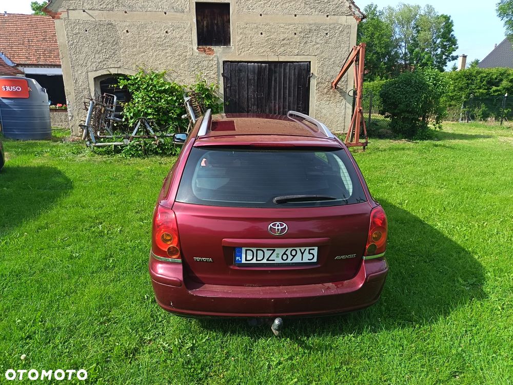 Toyota Avensis - 3