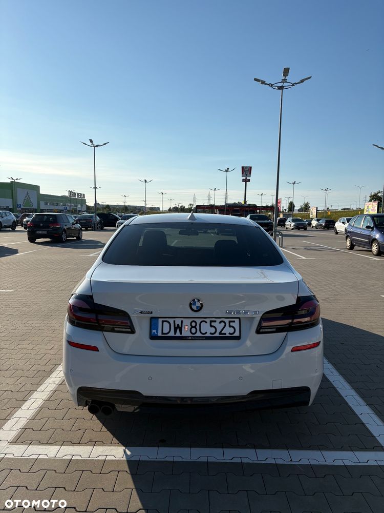 BMW Seria 5 525d xDrive - 7