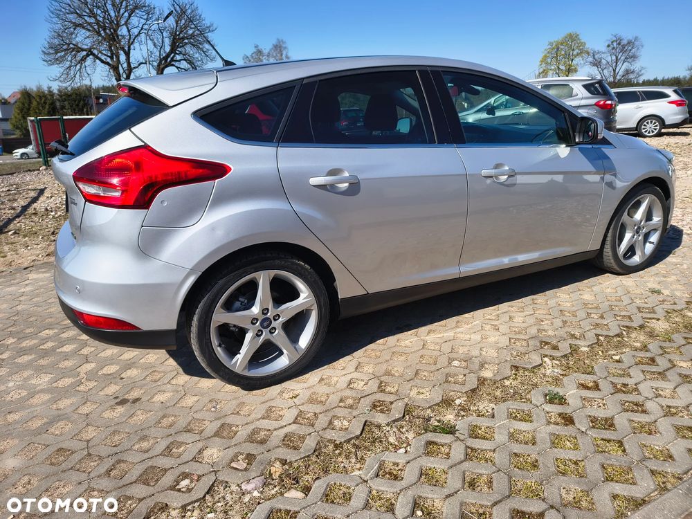 Ford Focus 1.0 EcoBoost Edition - 4
