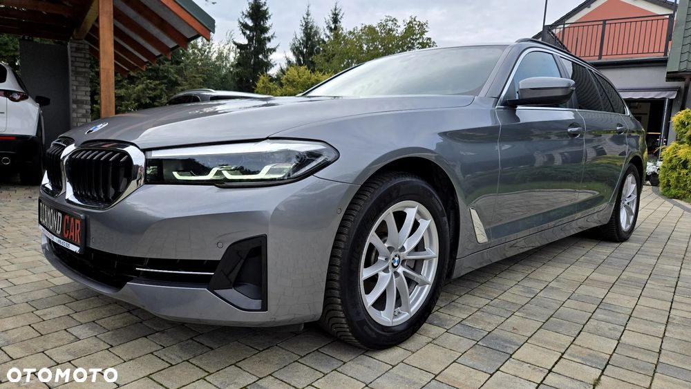 BMW Seria 5 520i Luxury Line - 3
