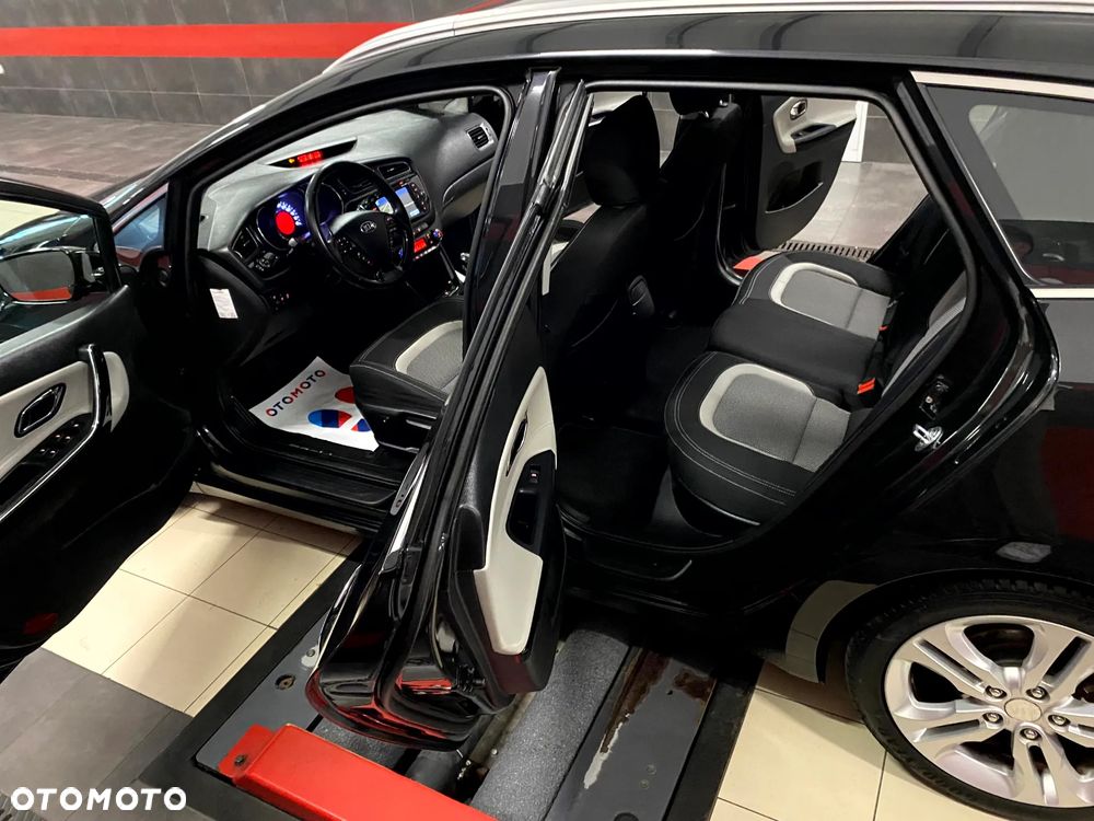 Kia Ceed 1.6 GDI XL - 16